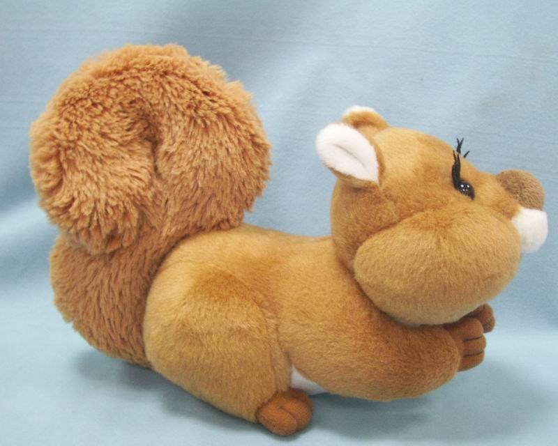 松鼠毛絨玩偶